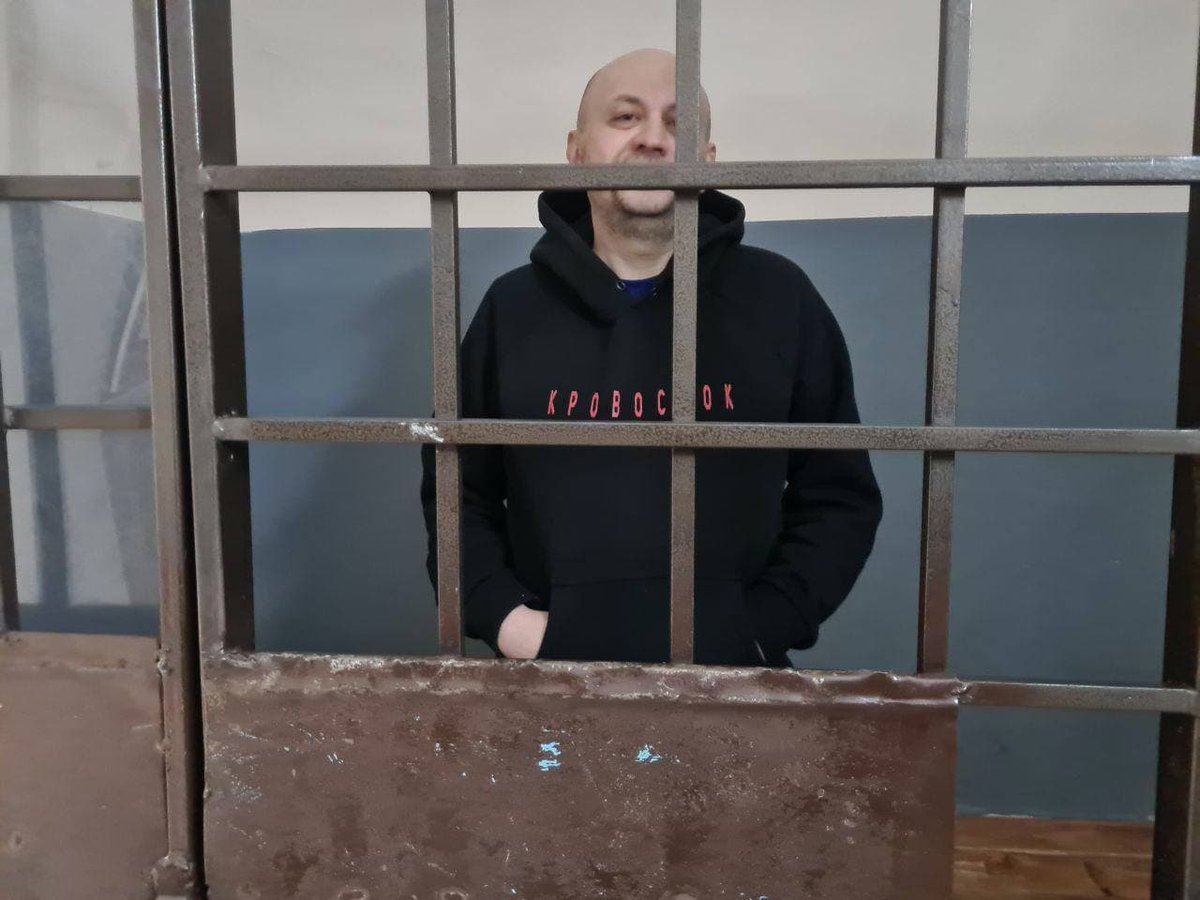Главреда «Медиазоны» Сергея Смирнова оставляют в ОВД на сутки до суда. Ему вменяют участие в акции, повлекшей создание помех транспорту (ч. 6.1 ст. 20.2 КоАП), из-за акции 23 января. 23 января Смирнов находился дома

фото: Апология протеста