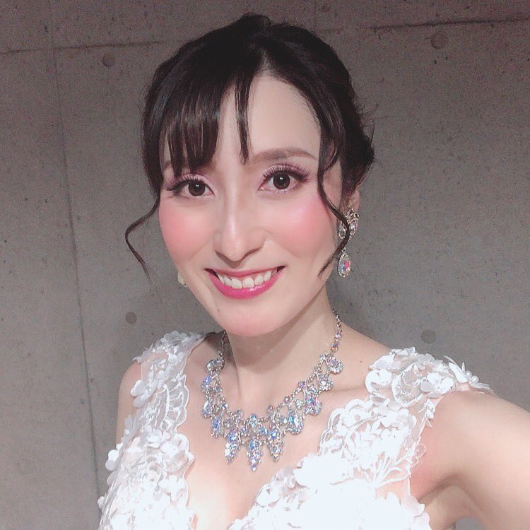 池田 有希 チャリティコンサートに出演しました 久しぶりに舞台で歌えて幸せでした ありがとうございました 歌 舞台 コンサート 池田有希 T Co G1jdm1bfcr Twitter