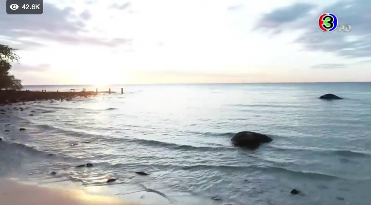 สวยมากกกกก สวยไม่ไหวแล้ว ทำไมแสงสวยแบบนี้ คือดูอบอุ่น ดูโรแมนติก ดูดีไปหมดเลยอ่า ละมุนมาก
#ดวงใจในมนตราep2