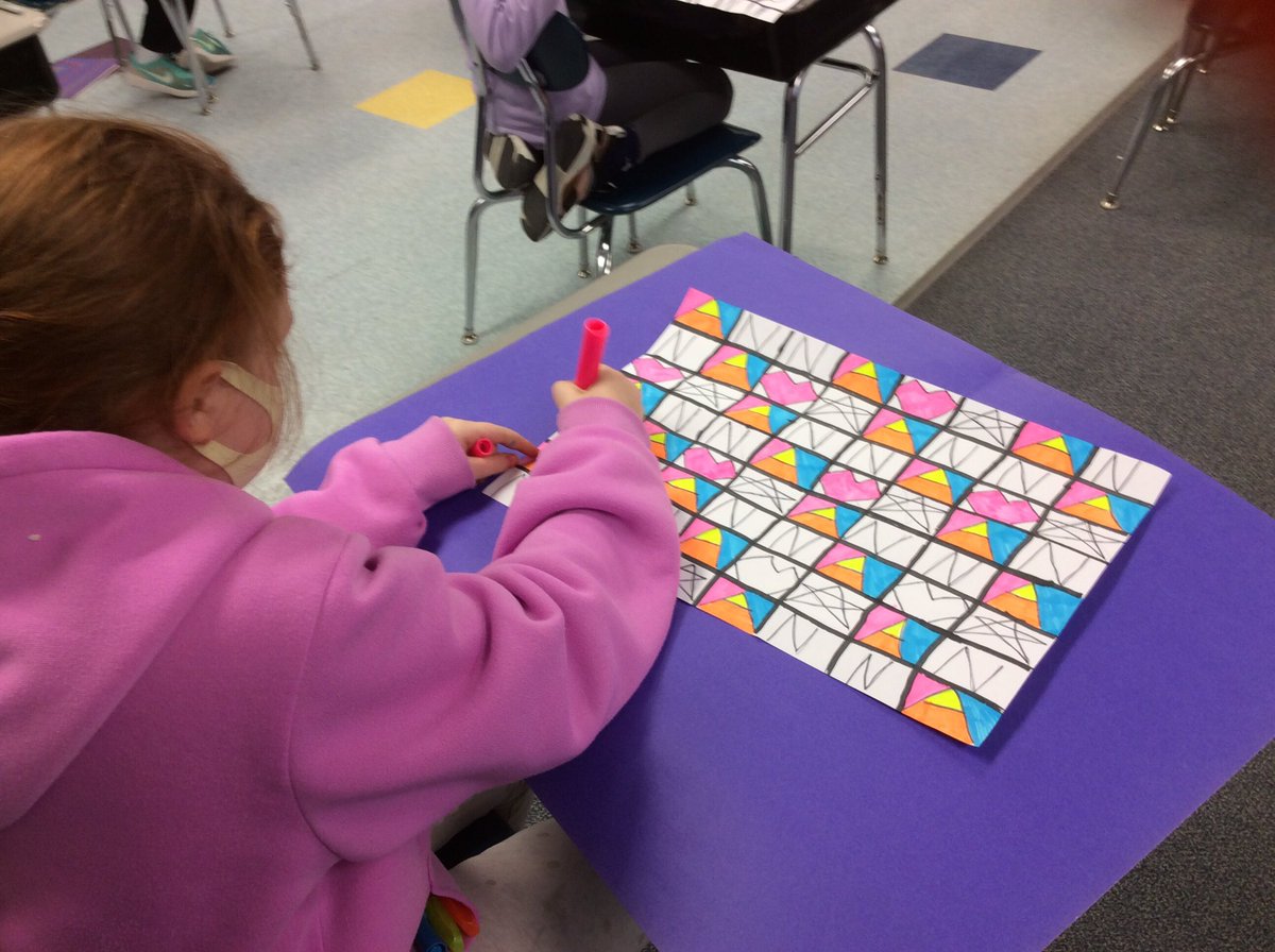 4th grade REPETITION in design.👍🏻😊 #DevelopExcellence #KoMetPride <a href="/KMElem/">KM Elementary School</a>
