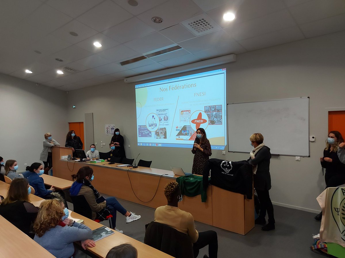 Présent aujourd'hui pour présenter <a href="/la_feder/">FEDER</a> aux nouveaux étudiants de l'IFSI du Rouvray avec <a href="/L_ARESIS/">ARESIS ⚕️</a> et @LaFNESI. Toujours un plaisir d'accueillir ces nouveaux étudiants malgré les conditions sanitaires  actuelle.