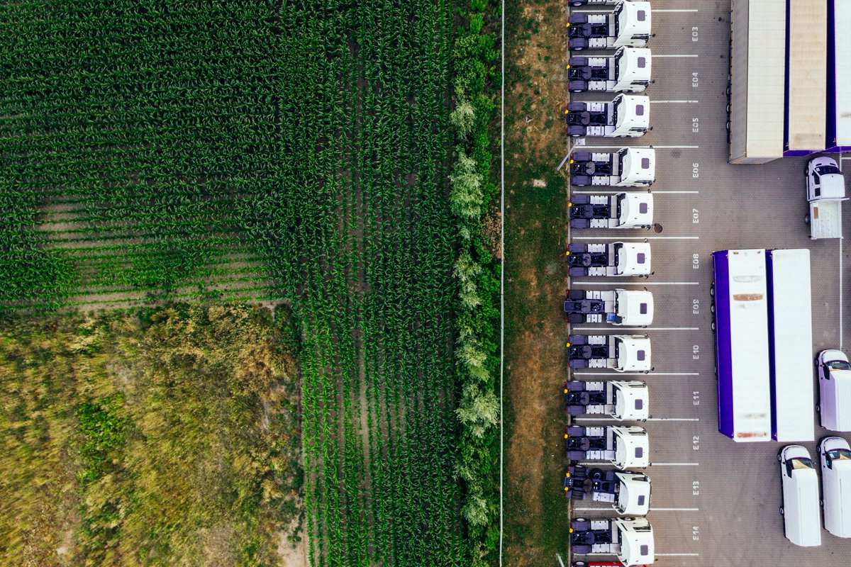 parcelly's tweet image. &apos;The adoption rate due to the ease of use and safety of buying from home from E-commerce platforms has caused a permanent shift to online channels&apos;, Su Yin NEO, Head of Domestic Post &amp;amp; Parcel &amp;amp; Customer Experience, @SingPost, @Post_and_Parcel 

#postandparcellive #COVID19 #retail