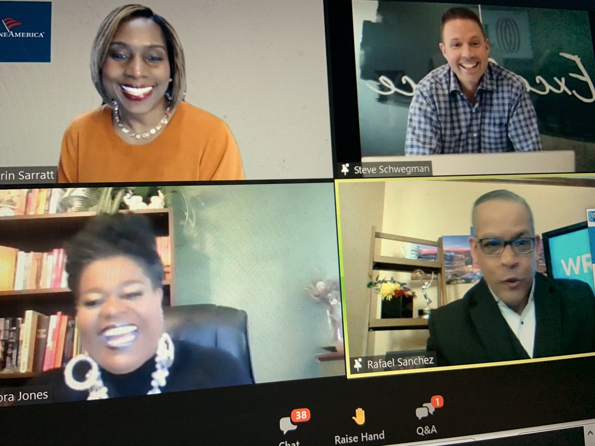 LAinIndy's tweet image. Inspiring comments about encouraging student career exploration from @OneAmerica EVP ⁦@kwsarratt⁩ &amp;amp; panel via #JAJobspark! Thx host ⁦@RafaelOnTV⁩ &amp;amp; ⁦@JACentralInd⁩!