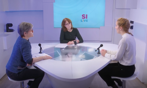 Tournage de la conférence #SalonInfirmierLIVE "le rôle préventif des infirmières" modérée par Evelyne Malaquin-Pavan.

Merci à Bleuenn Laot, Barbara Gombert, Florence Jakovenko et Stéphanie Rodrigues pour avoir partagé leurs expériences.

Inscriptions ➡ bit.ly/3qE1QIA