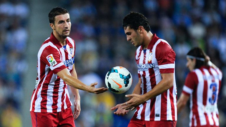 La 'fusión' de KOKETras varios años a la deriva entre banda y medio. Siempre se asumió que darle importancia era 'liberarle', pero el mejor Koke parece haber nacido 'fijándole'.Un nuevo rol que fusiona la jerarquía de Gabi y la pausa y salida de Tiago. Vamos con ello...