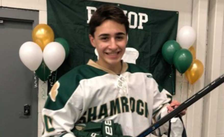 WEEI's tweet photo. Robert Kraft just called @TheGregHillShow and said he will match all donations up to $25,000 for the @GHillFoundation fundraiser for @FeehanHockey player A.J. Quetta.

Donate here: https://t.co/PGt1QgTIK4 https://t.co/zncSZ2kboV