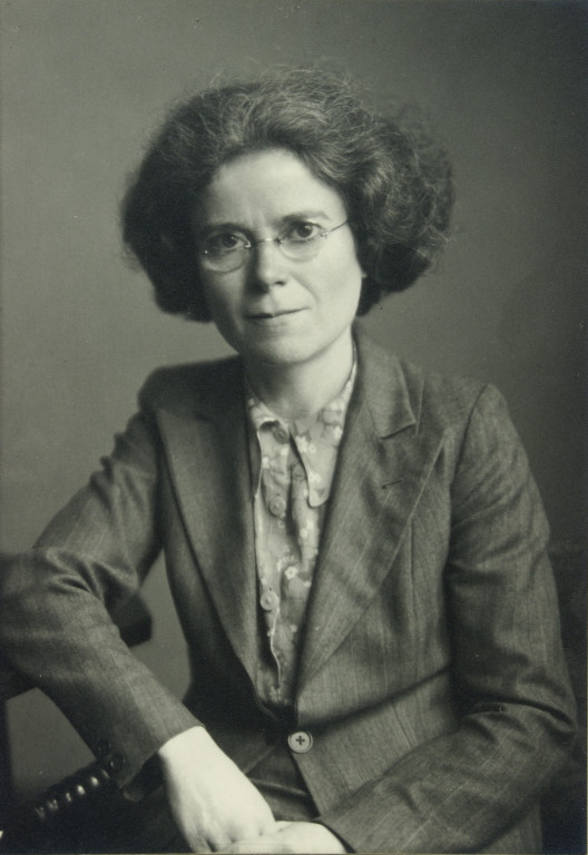 Born #OnThisDay in 1903 was crystallographer Kathleen Lonsdale FRS. She was one of the first two female scientists to be elected as a Fellow of the Royal Society, along with Marjory Stephenson. She discovered the structure of benzene, and was a committed pacifist.