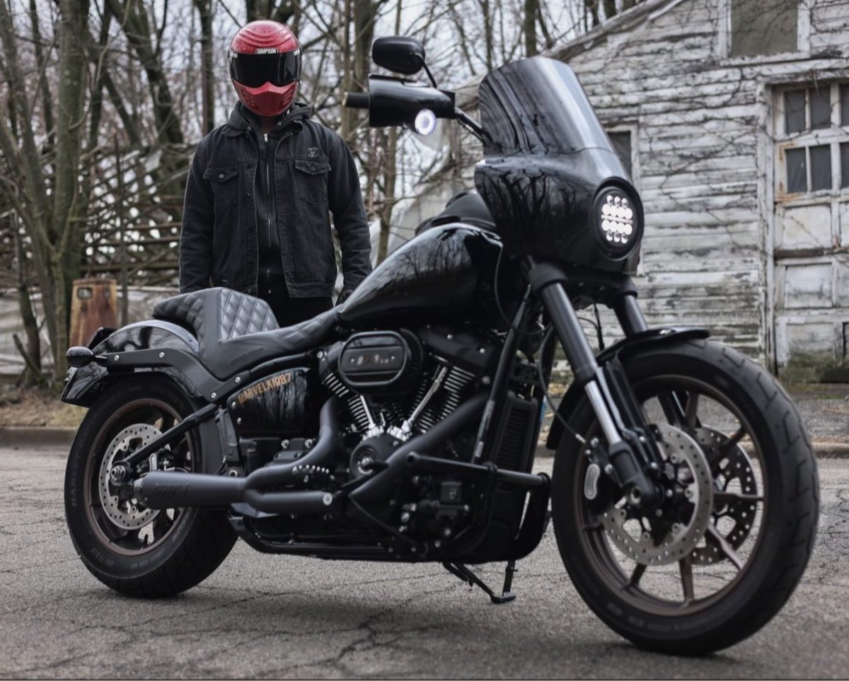 NERI_71's tweet photo. Keep having dreams of riding a Harley through Colorado mountains, i think the universe is telling its time for a bike 🤔 https://t.co/F9xaPwaaTS