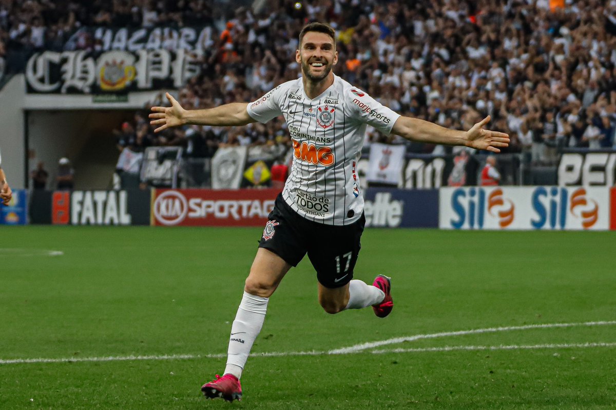 BetoMiller4's tweet photo. Que saudade de fotografar aquele futebol 📸⚽️🥺. 
Vamo q vamo, já já passa.
Foto / @BetoMiller4 
@mauroboselli https://t.co/VatALlIXtg