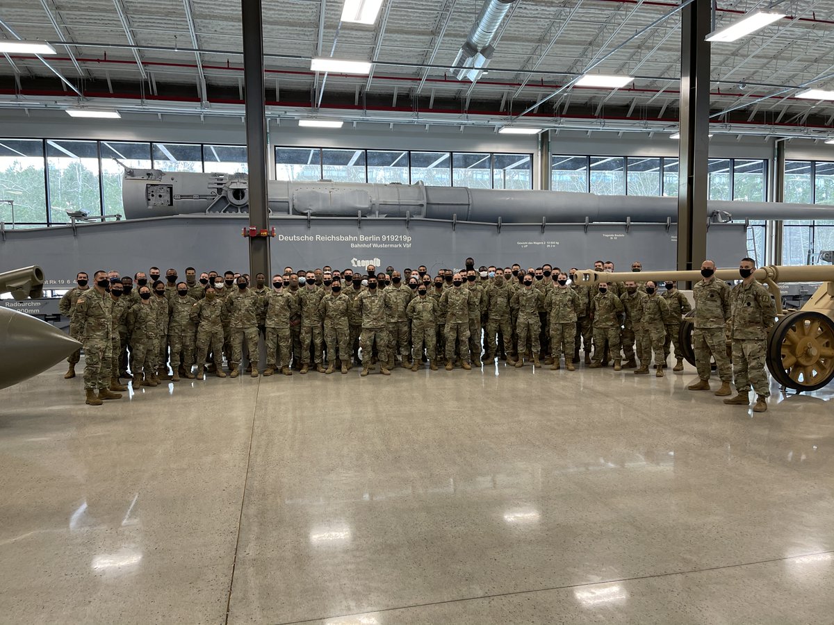 OrdnanceTSF's tweet photo. Today at the Ordnance TSF, we had soldiers from TSED visiting as they start their journey with the Ordnance Corp.
#GoOrdnance
@59thOrdnanceBDE 
@brown_clydea 
@OrdnanceCSM 
@ChiefofOrdnance 
@SCoE_CASCOM https://t.co/8Nxq0JkOl5