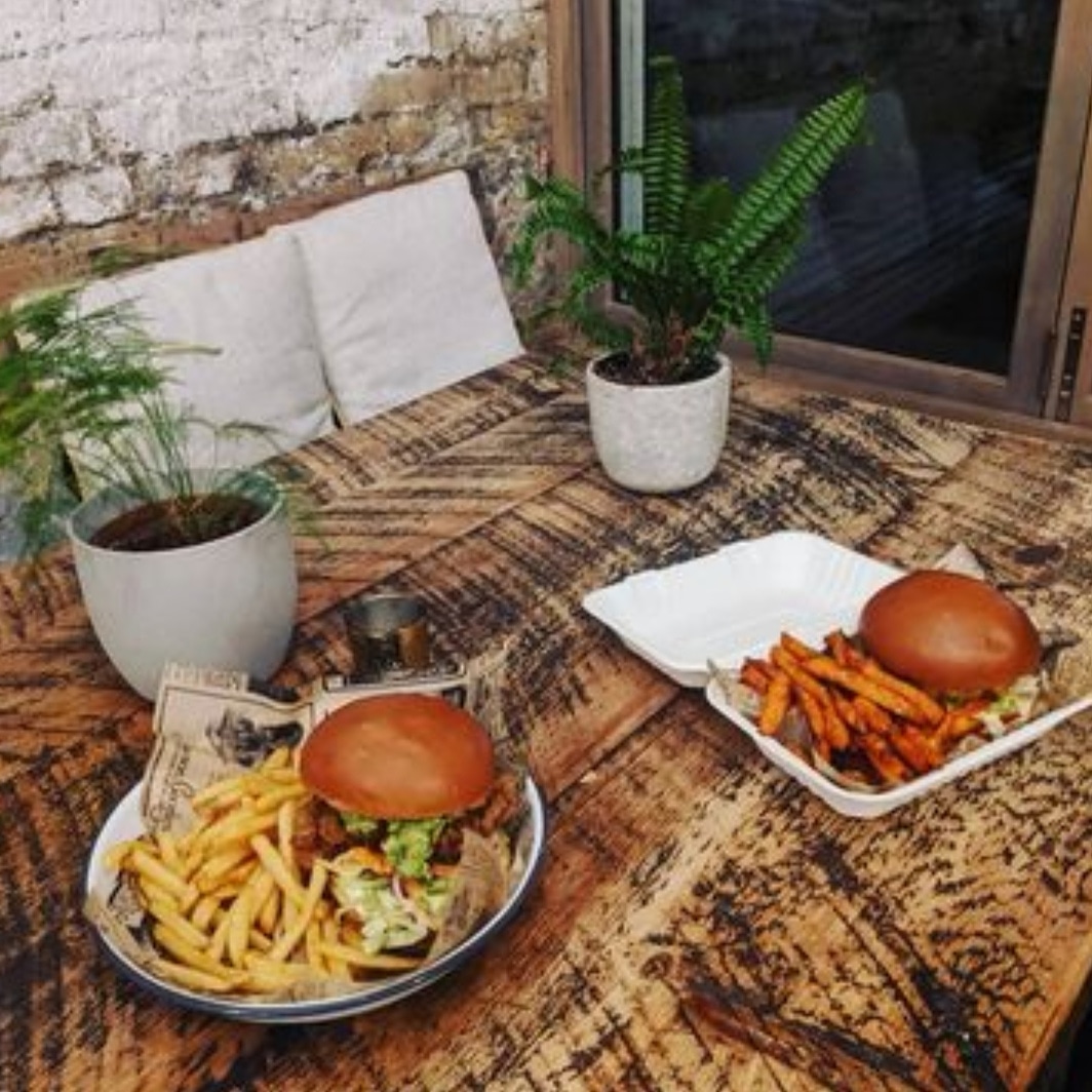 Rise_Cafe (@rise_cafe) on Twitter photo The weekend is getting pretty booked up again so call now if you'd like a slot...or grab one tonight!
Remember we've got @beyondmeat Vegan burgers too, if you're doing Veganuary...or delicious mince and chicken from <a href="/flockandherd/">Flock & Herd Butchery</a> 🍔🍟
.
Call 02070188687 to book yours!
.
#burgers The weekend is getting pretty booked up again so call now if you'd like a slot...or grab one tonight!
Remember we've got @beyondmeat Vegan burgers too, if you're doing Veganuary...or delicious mince and chicken from <a href="/flockandherd/">Flock & Herd Butchery</a> 🍔🍟
.
Call 02070188687 to book yours!
.
#burgers