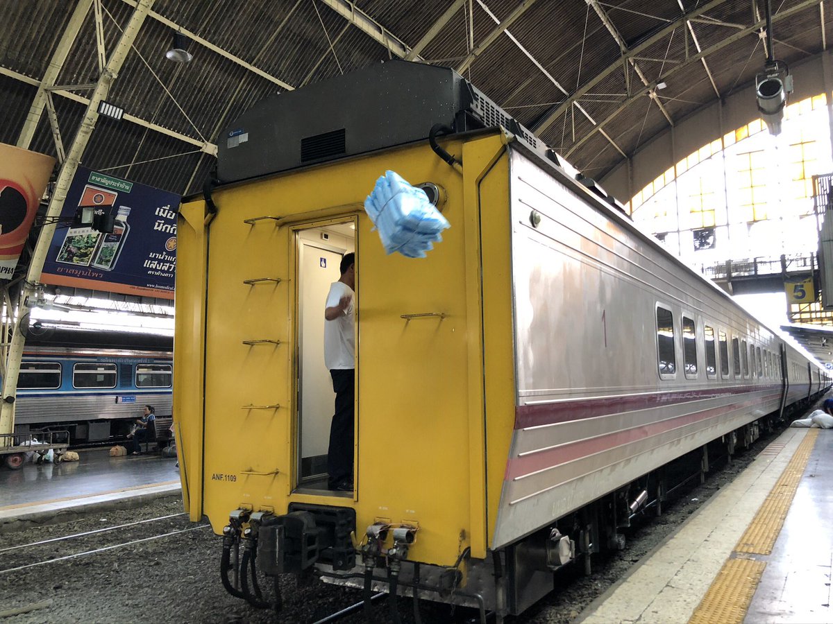 The Hua Lamphong station, Bangkok  . I was not travelling by train here, just visited to make some images. Guess what’s happening in the second image!  #Bangkok  #Thailand  #Hualamphong  #Apple (3)