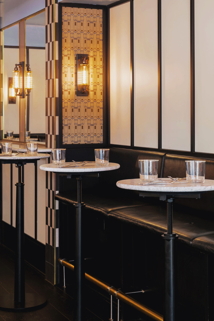 Bar Swift, Shoreditch.

This detailed project comprised of a new shopfront, a large new bar with round top nosing including a special enamel top with a brass inlay trim. What a stunning finish to this wonderful fit out.

#bespokebybluecrow <a href="/barswift/">Swift Bars</a>