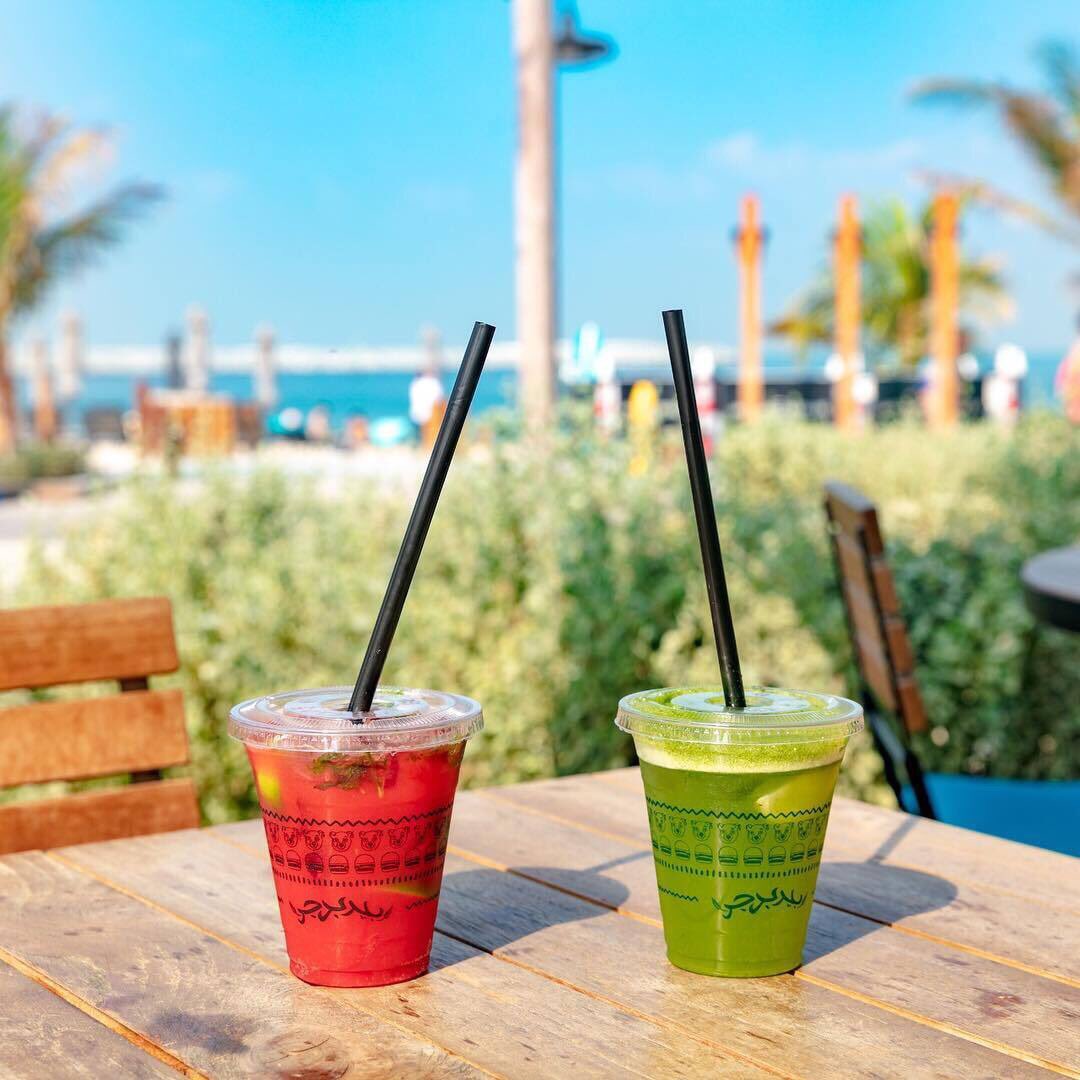bareburgeruae's tweet photo. Sunny days call for organic sodas all the way! #BareburgerUAE
Have a great Weekend!

إستمتع بالطقس المشمس مع تناول ألذ المشروبات الغازية العضوية لدى بير برجر
نتمنى لكم نهاية اسبوع جميلة

#juice #healthy #vape #juicewrld #healthylifestyle #food #vegan #detox https://t.co/8JqO8KfeA6