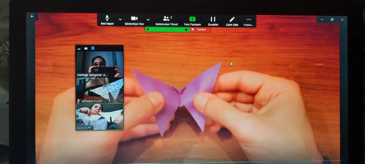 Tuzla Doğa Koleji ilkokul öğrencilerimizle Görsel sanatlar dersi "Kış festivali" etkinligimizde origami çalışması yaptik🥰👏👏 @acrznp @EltTuzla