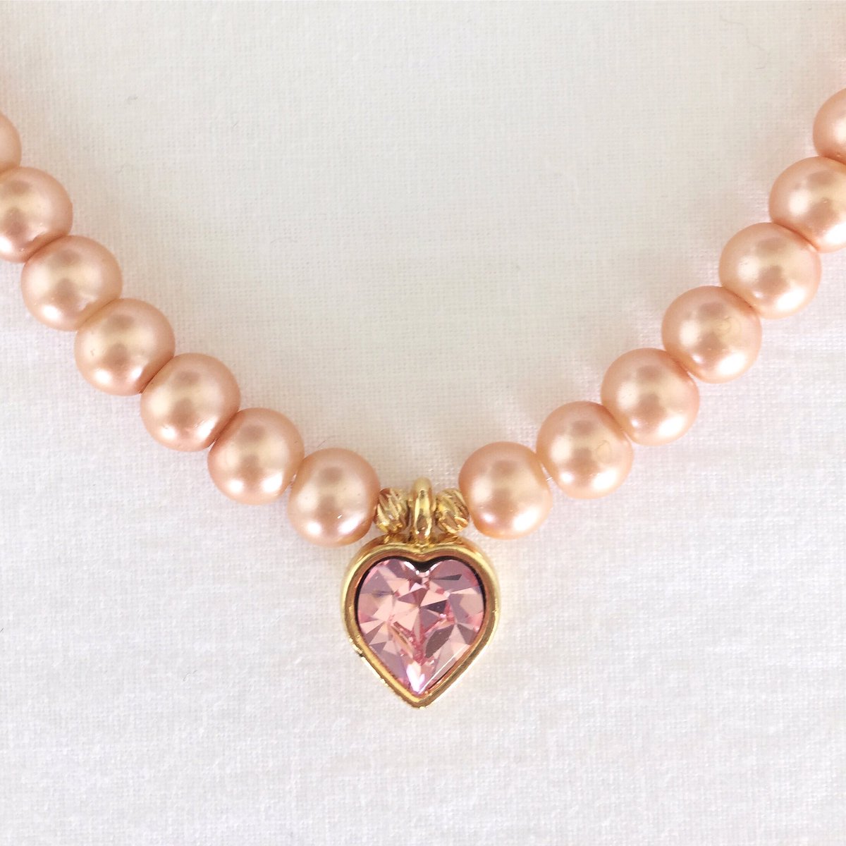 Swarovskili incili kolye satışta! İndirimde mutlaka alınması gerekenlerden 🥂

Alışverişe başlamak için; shopier.com/vinajewelry
Instagram; vinajewelry