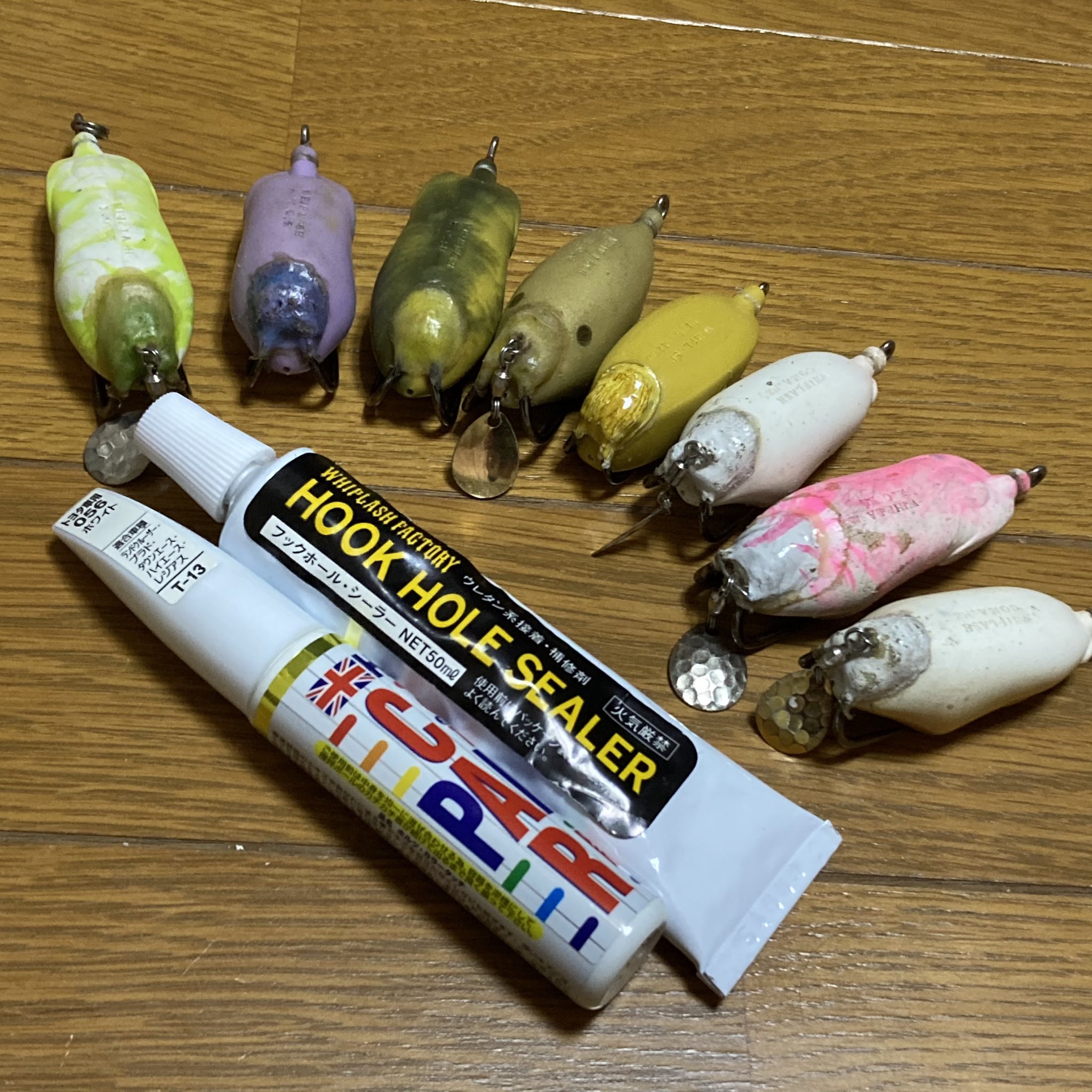 Shotaro フロッグチューニングは フックホールシーラーで埋めて 車用のタッチペンで色付け 最後の仕上げは油性マジック ライギョ T Co 0cxy1wmj4g Twitter