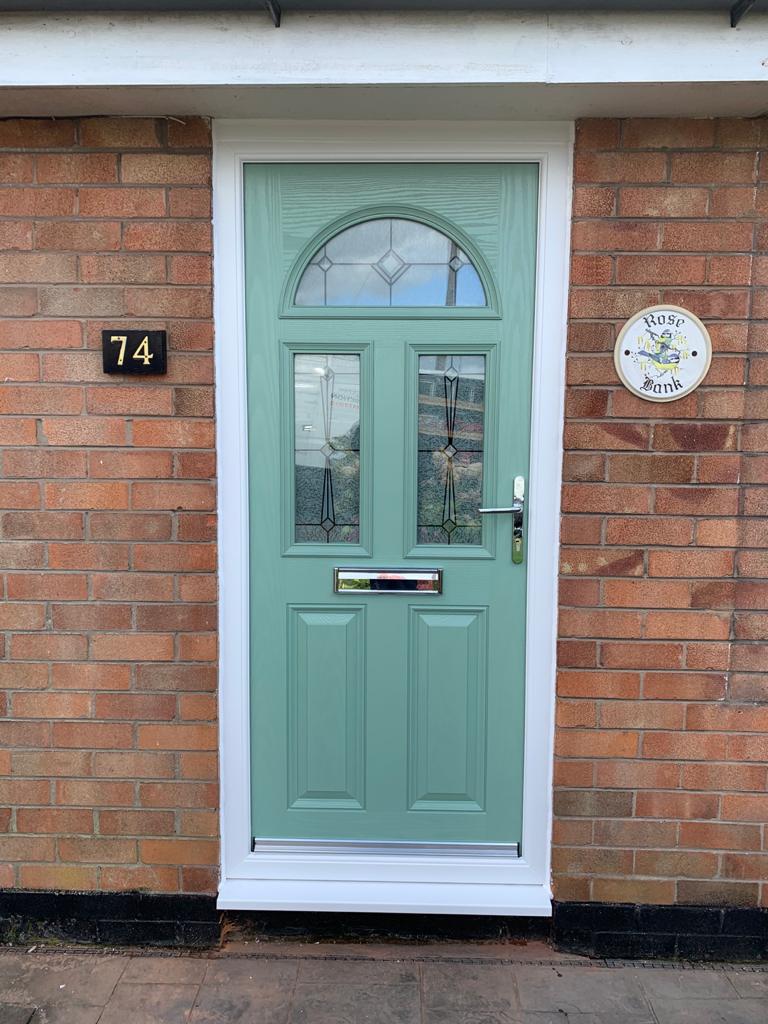 FaroncrownDoors's tweet photo. We offer a completely bespoke #door fitting service. Give us a call and we can talk through the options available for you! https://t.co/lsJIcqx7Pw