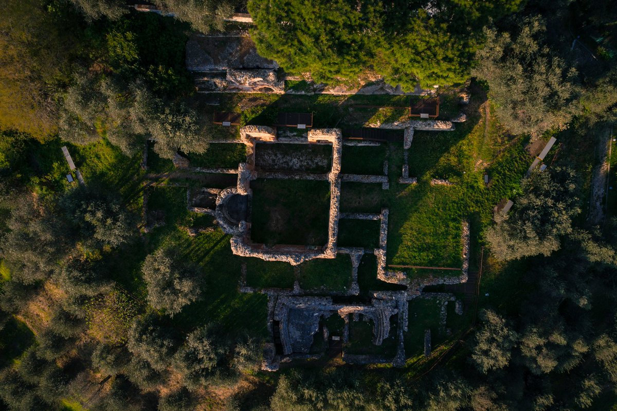 L'area archeologica Massaciuccoli Romana custodisce importanti testimonianze dell'antichità come la villa dei Venulei del I secolo d.C e il suo monumentale complesso termale, punto panoramico da cui puoi ammirare il lago e il litorale fino al mare
👉 https://t.co/Hh8sihUFiW https://t.co/g2R6AMPEqX