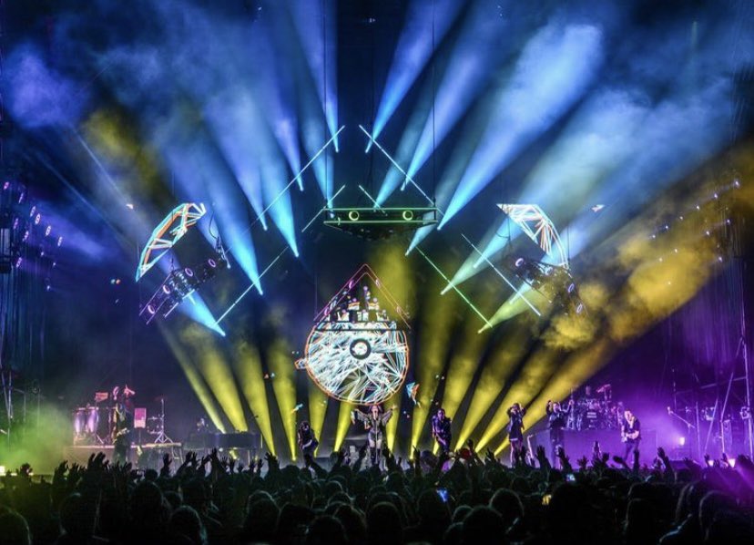 site_malu's tweet photo. Unas ganas increíbles de volver a sentir esto a tu lado💞🤟🏻 @_MaluOficial_ https://t.co/EhERP1ZoBx