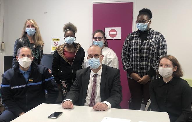 MiloChalon's tweet photo. Merci à @infochalon pour son article sur la présentation des du métiers pénitentiaire #GarantieJeunes #jeunes #metiers #armlbfc

https://t.co/yphPRXZdgh https://t.co/x2prRtVC1j