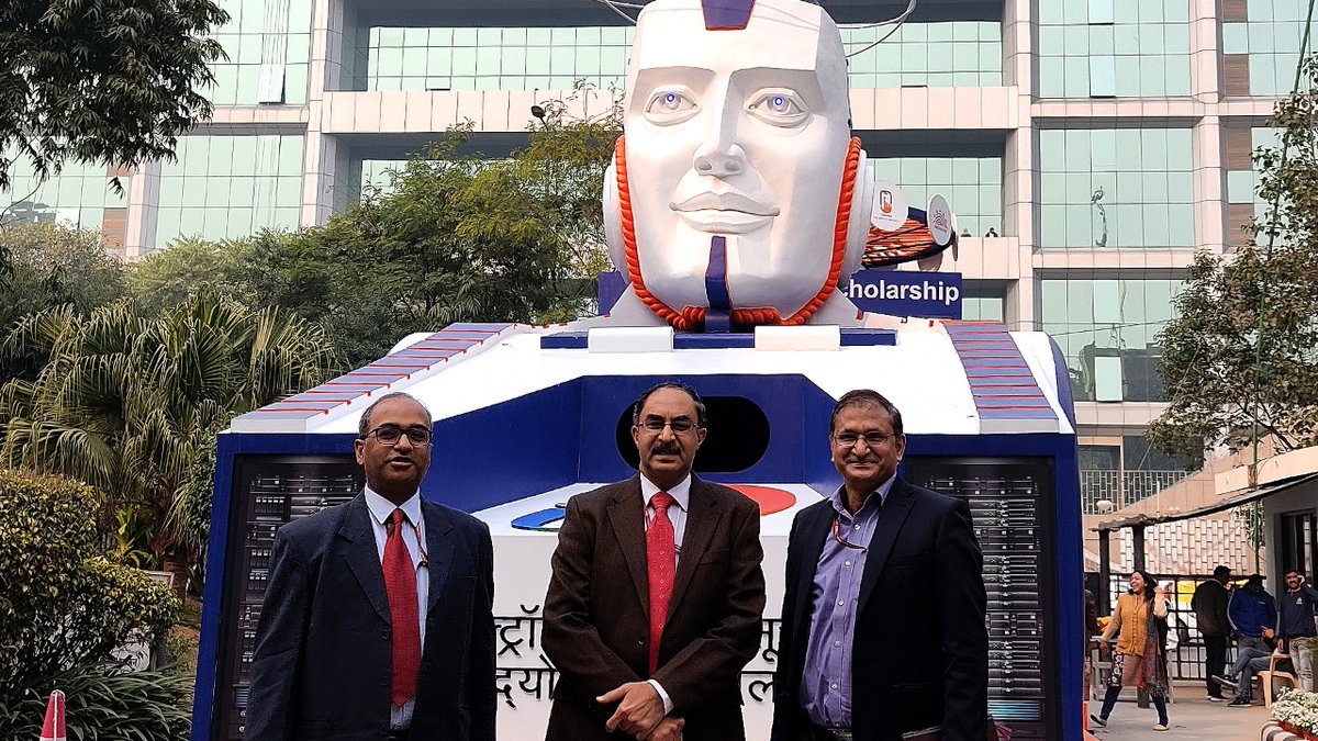 GoI_MeitY's tweet photo. #MeitYTableau is parked in the premises of Electronics Niketan. @SecretaryMEITY, @abhish18 and @vinaythakur_1 along with other officials from @NeGD_GoI and @GoI_MeitY can be seen clicking photos in front of the showstopper Tableau.
#RepublicDay #RepublicDay2021 https://t.co/k3qXhi8rVB