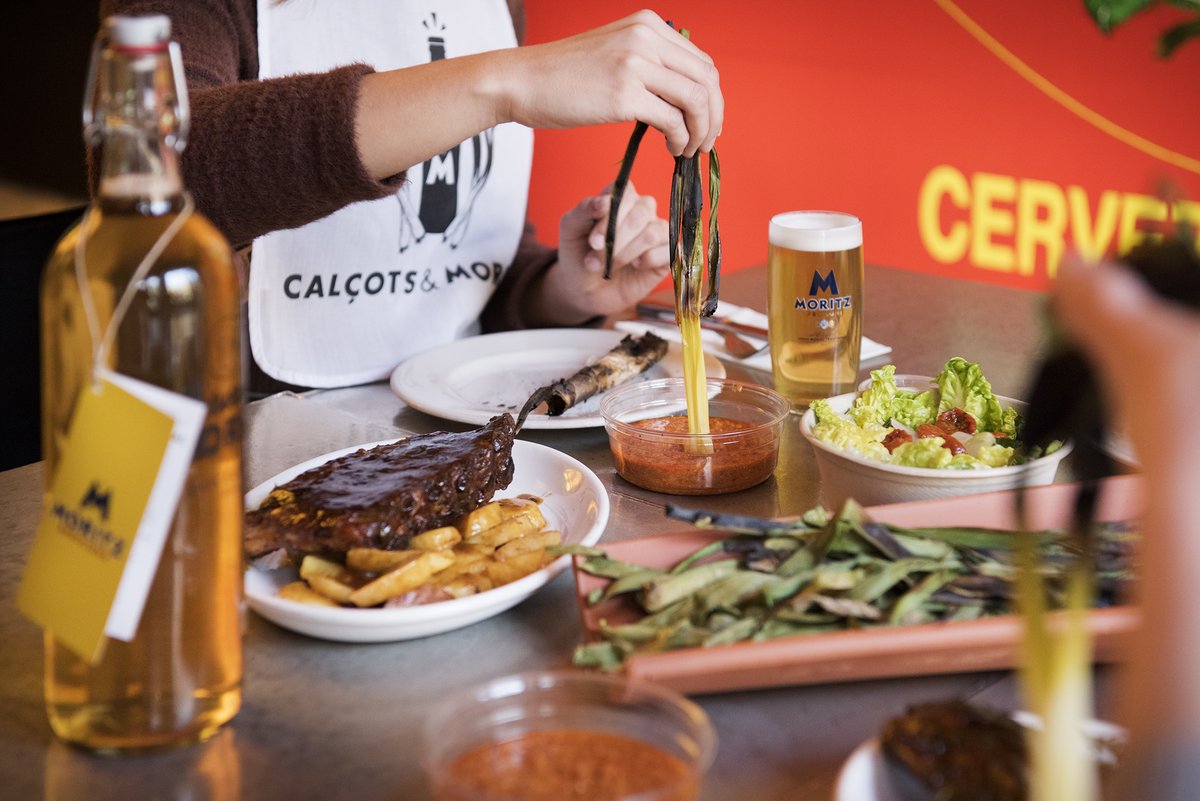 CALÇOTADA MORITZ! Tots els caps de setmana a partir del 6 de febrer "Take Away &amp; Delivery". 
Sortegem un pack pel cap de setmana vinent entre tots els que:
1⃣Ens seguiu.
2⃣Feu RT.
3⃣Citeu la persona amb qui el voleu compartir.
Sort!