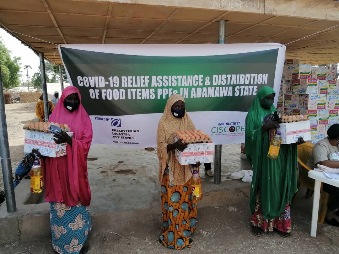 With support from <a href="/PDACares/">PDA</a>, <a href="/CiSCOPENigeria/">CiSCOPE Nigeria</a>  distributed food and PPEs to Internally Displaced Persons (IDPs) in Malkohi and St Theresa IDP camps and also community members in Rumde Kila in Yola North LGA, Adamawa State. They were also sensitized on Covid-19 protocols.