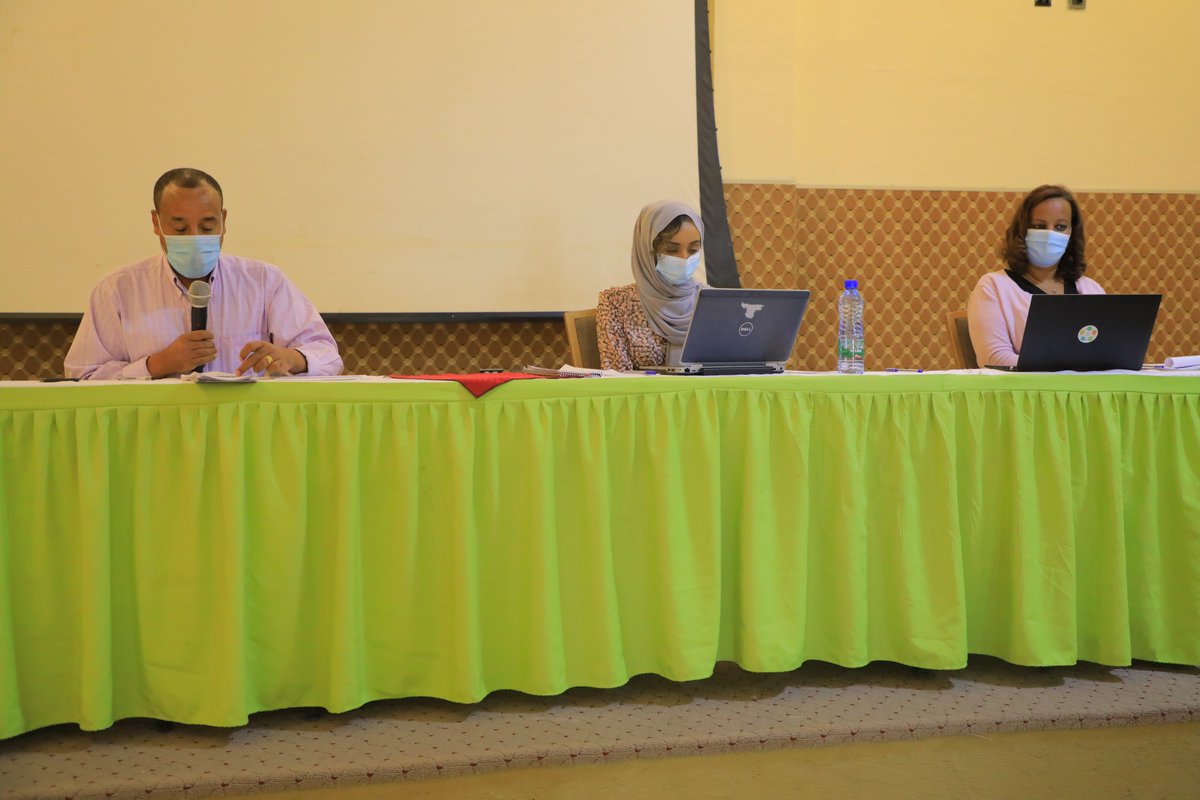 JSI_Ethiopia's tweet photo. On Jan 27, 2021, Dr. @dereje_dugumaMD, State Minister, Ethio's @FMoHealth marked z closing event of the HIS effectiveness studies dissemination workshop. He reaffirmed that HIS is MOH's major priority area for the next strategic period. @JSIhealth @gatesfoundation @USAID @HIBRETT https://t.co/s1xIuIfHDF