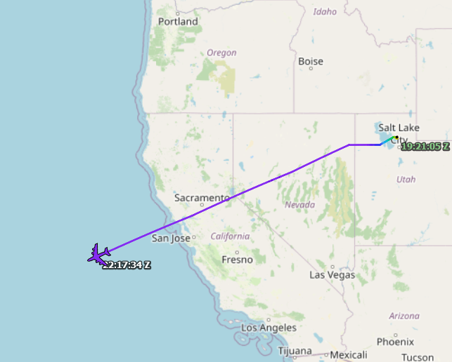 SirListenalot's tweet image. ~0215z #KC135 #AE0422 59-1499 as #ADOBE31 arrived at Honolulu from Hill AFB