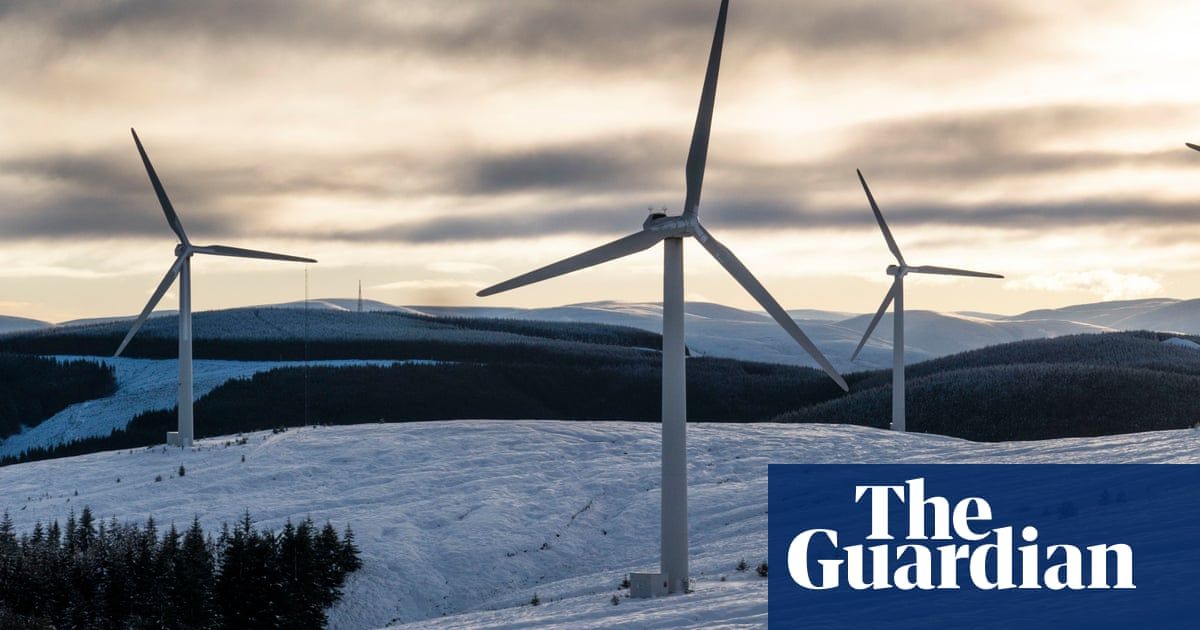 HelloCSE's tweet photo. Progress! In 2020, #Renewables produced more electricity for UK than all fossil-fuels combined. 💚 And carbon intensity of electricity averaged 181g per kWh (down 16% on 1919) and is now below that of natural gas https://t.co/jEigTZvdsC https://t.co/cchaREBQXq
