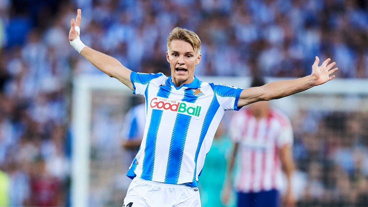 2019/2020Sociedad36 games2,934 mins7 G9 A1.6 shots p/g85% pass success p/g2 key pass p/g2 dribxG 3.41 (-0.45)xA 7.68 (+2.01) #FPL  #FPLCommunity 5/17