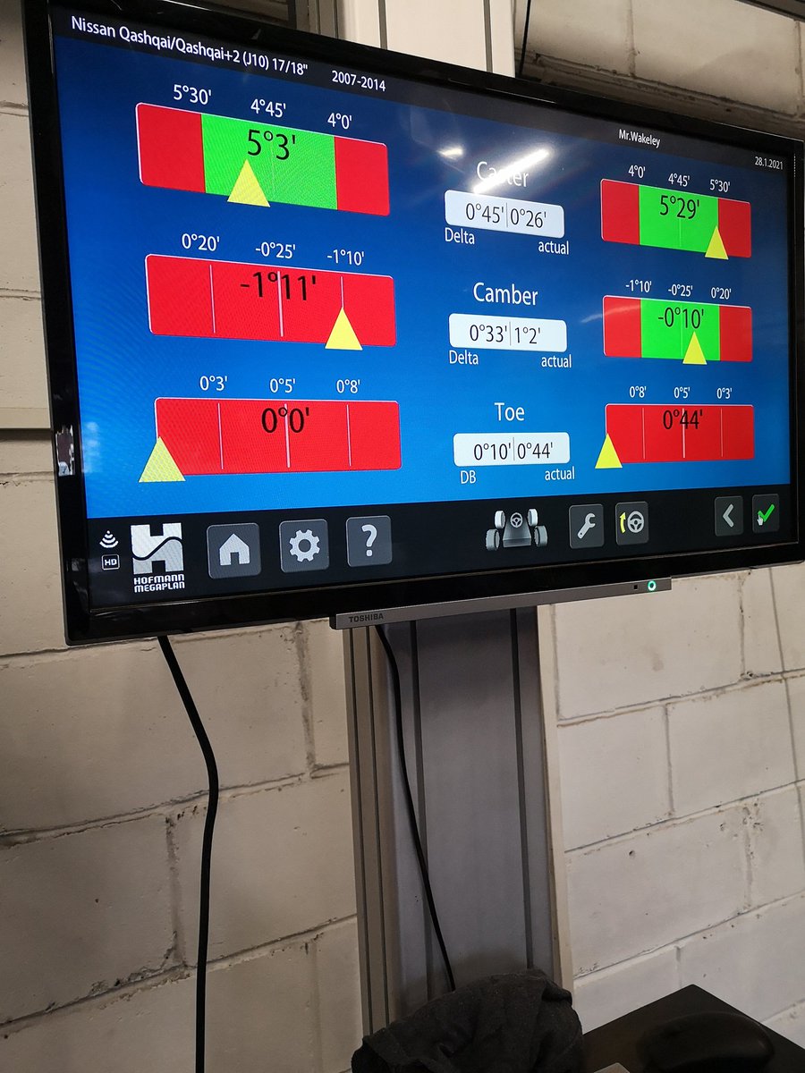 d_n_r_tyres's tweet image. Ture wear issues get in touch we can sort it for you save on tyre wear and fuel by getting your vehicle set up.
#dandrtyres #4wheelalignment #2wheelalignment #tyresaftey