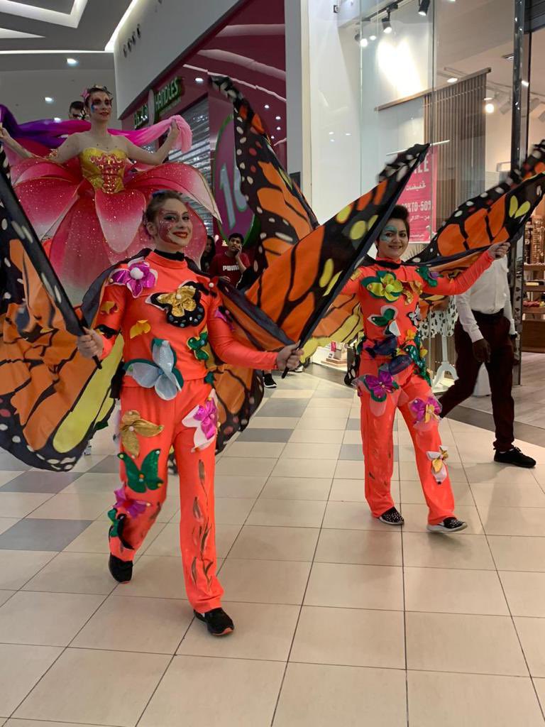 Bevents_sa's tweet photo. متحمسين ؟ راجعين لكم قريب 😍💥

@arabiancentres 

#events #jeddah #saudiarabia #yasminemall #2019 #2020 #family #fun #goodtimes #ksa #show #international_parade #jeddahevents #drummers 

#السعودية #جدة #الياسمين_مول #٢٠١٩ #٢٠٢٠ #عائلة #ايفينت #مرح #عرض #عرض_تشويقي #فعاليات_جدة https://t.co/pDU2CNgwWE