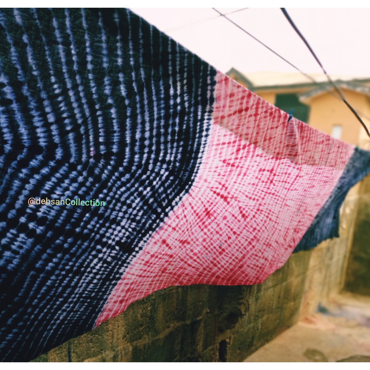 Deborahoyetunj1's tweet photo. Adire Guinea brocade available for sale..... It costs #10,000 for 5yards π»π»π»π»
#adirefabric #debsancollection #artistsontwitter https://t.co/g8zvgCHPK8