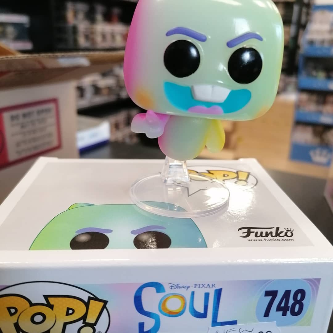 fpiwolves's tweet photo. We've had the pops in for the new #Disney #pixar movie #pixarsoul featuring Joe garner and his soul world version and the same for his cat Mr mittens plus two versions of character 22 and moonwind ( we've all experienced that) plus #pentoppers too pops 10.99 each and https://t.co/upAjWZ7Y2z