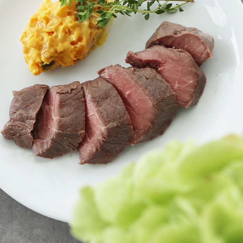 aussiebeef_jp's tweet photo. #オージー・ビーフ ﾘﾂｲｰﾄｷｬﾝﾍﾟｰﾝ！ﾍﾙｼｰもも肉ステーキが抽選で当たる！解凍するだけ柔らかｼﾞｭｰｼｰ！ｵｰｼﾞｰ・ﾋﾞｰﾌでみんな元気に！6千RT目指して！
1 @aussiebeef_jp ﾌｫﾛｰ
2この投稿をRT
~1/31 23:59
＃Areyouｹﾞﾝｷ ＃ｷﾚｲ栄養素 ＃免疫ｱｯﾌﾟ #ﾌﾟﾚｾﾞﾝﾄ