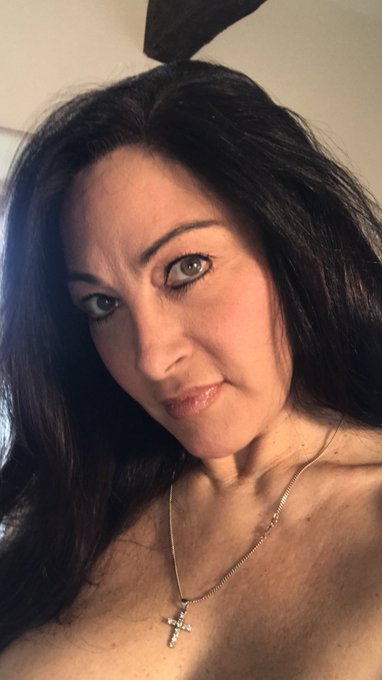 Afternoon my loves I hope that your all doing ok. I have just logged on to https://t.co/UZfph7aqmq..