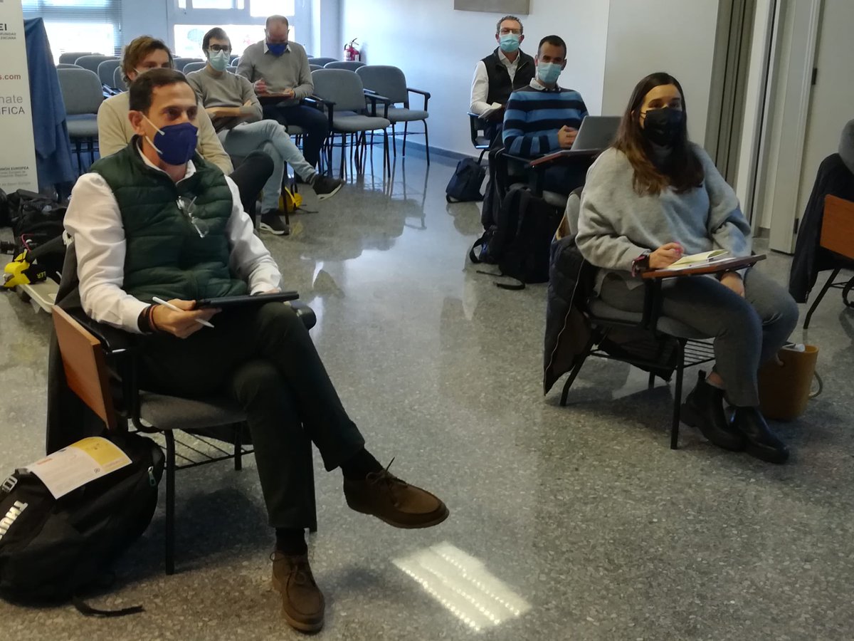 ¿Quién prepara a las startups #scaleupvlc para presentarse ante inversores? <a href="/jestebancid/">Jaime Esteban</a> de <a href="/SpeedoutA/">SpeedOut Advisory</a> y <a href="/palomali/">Paloma Mas Pellicer</a> de <a href="/PlugandPlayES/">Plug and Play Spain</a> 🔝Mañana productiva en #CEEI <a href="/EEN_EU/">Enterprise Europe Network 🇪🇺</a> <a href="/EEN_spain/">EEN Spain</a> <a href="/seimedcv/">EEN_SEIMED</a>
