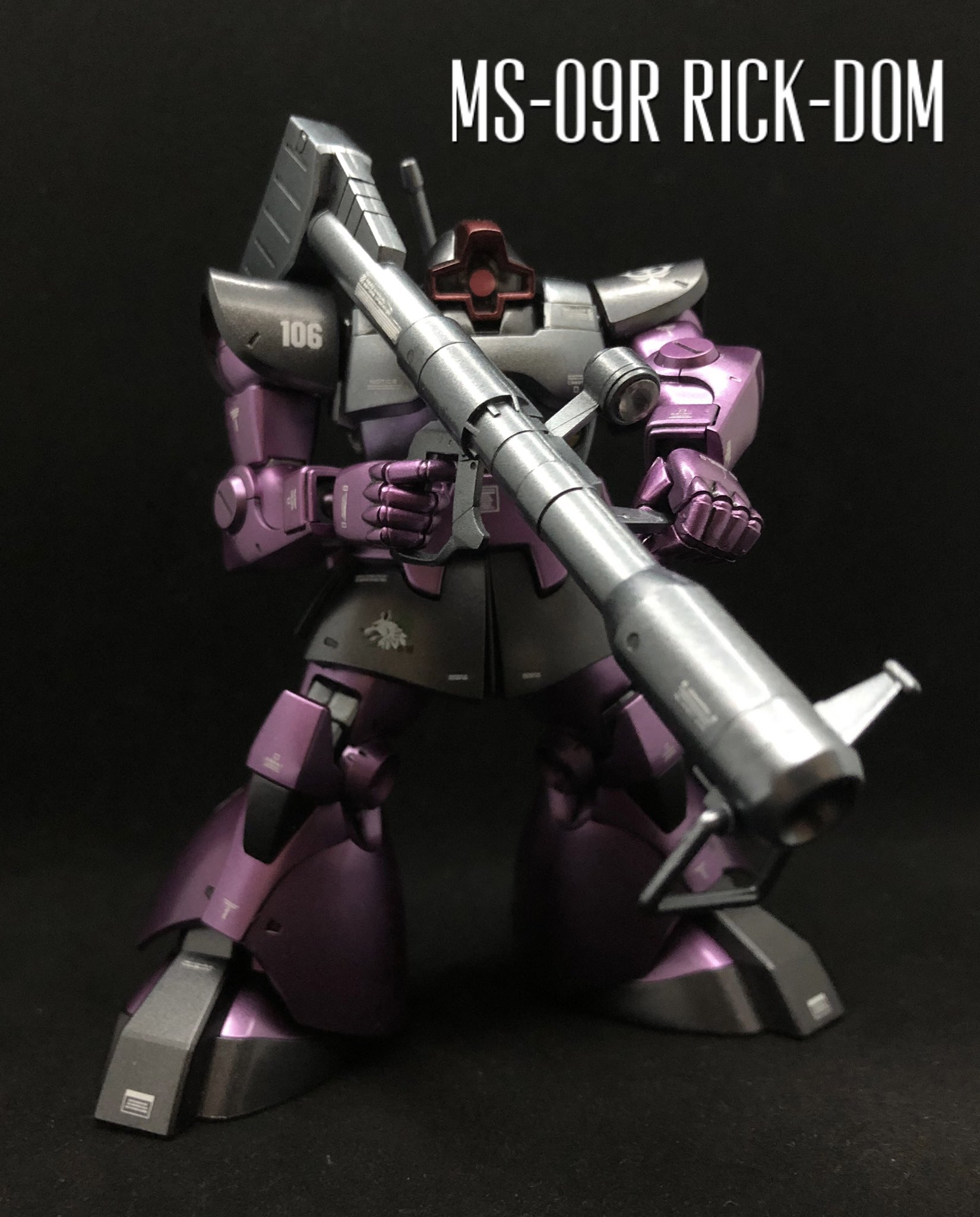 ワンチームイチ Hguc ドム スミ入れ デカール貼り終了 これにて完成です 待望されていたhgやmgのキットが 再販された タイミングでもあって 作製ツイートの反応も過去最高でした キットの出来もこれまた最上級 流石のクオリティです