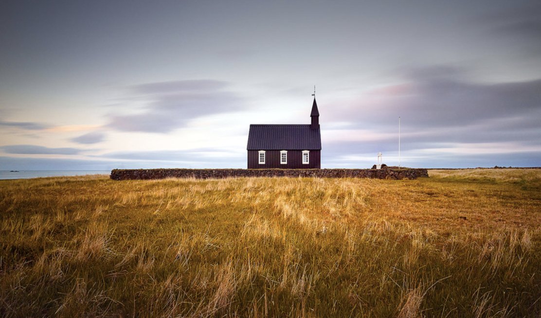 13. Writing online is like bringing dessert to a party. You can either invent your own recipe or add a unique twist to a popular one.Avoid competition by bringing treats that everybody wants but nobody thought to bring.