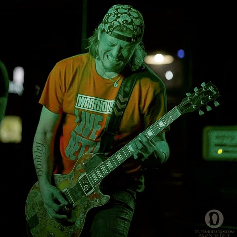 puddleofmuddfp's tweet photo. #PuddleofMudd #WesScantlin #WelcometoGalvania https://t.co/wV6PZak1Mm
