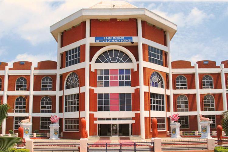 Vijayabaskarofl's tweet photo. The TN Govt has made a momentous decision of taking over #RajahMuthiahMedicalCollege under the aegis of Dept of HFW & affiliated to DR MGR Medical University. As an alumnus of RMMC, I thank Hon'ble @CMOTamilNadu for the notable decision, driving the institution towards excellence https://t.co/vE244iKguH