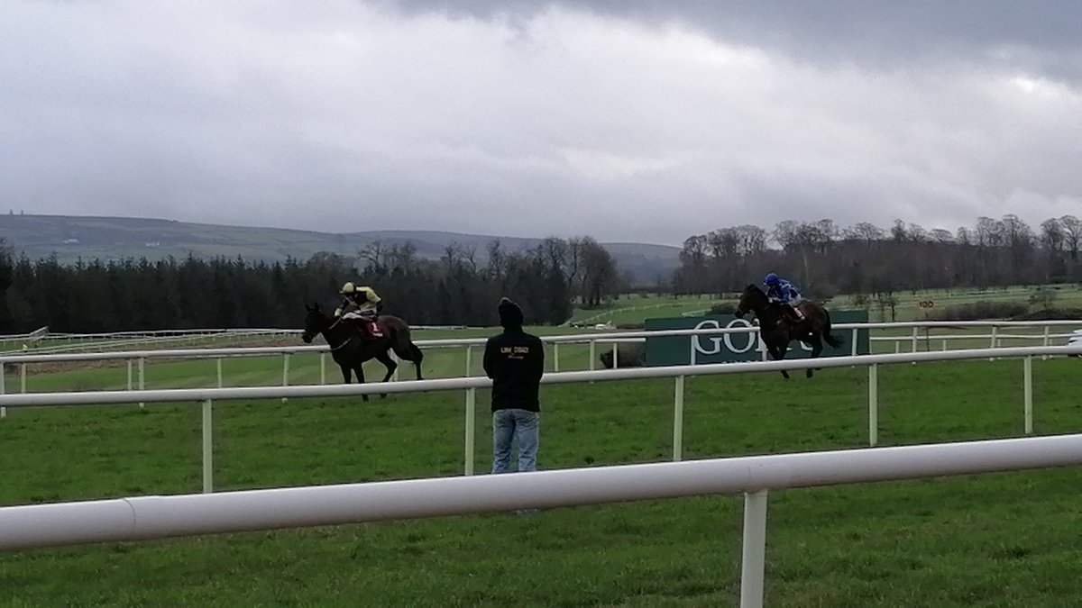 scorelinesport's tweet photo. 1.15 Langtons Kilkenny Handicap Hurdle
1. Forrard Away 7/2f
2. Boghlone Honey 4/1
3. Fallen Forrest 33/1
#thyestesday https://t.co/8Wu82DqSmT