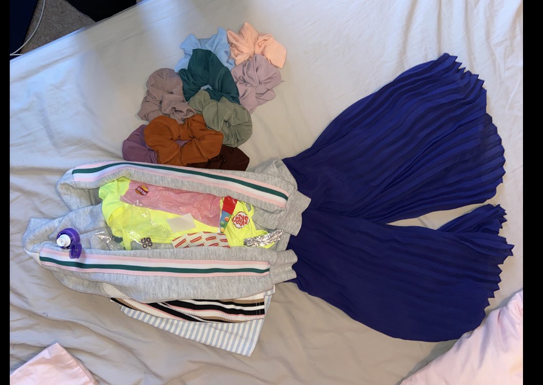 How amazing are these ‘big art attack’ fish made by Year 8 today! #proudteachers  #creativityathome