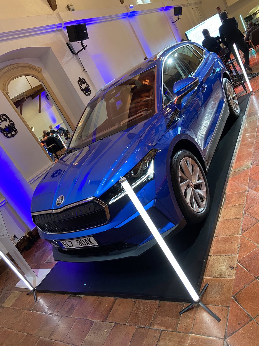 pbarrocas60's tweet photo. Conférence de presse annuelle SKODA France.Nous remercions les journalistes pour leur enthousiasme à redécouvrir la largeur et profondeur de la gamme SKODA dont le très attendu ENYAQ 100% électrique🔌 🔋🤩💚@SkodaFrance @WeLoveCyclingFR #Enyaq #Kodiaq #Octavia #Kamiq #Superb https://t.co/XSSBou7PmC