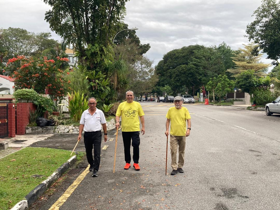 AnnuarMusa's tweet photo. Walk With Me...this morning..mantan KP DBKL Dato Dr Nordin Razak dan Datuk Nik Aminaldin Nik Jaafar.. https://t.co/azVWO5FasC