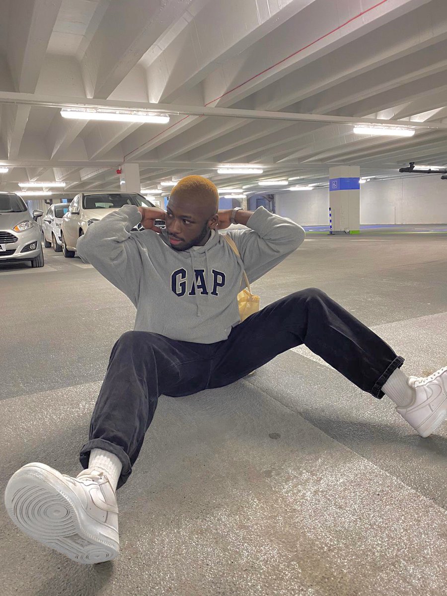 ik2000_'s tweet photo. valentine iz comin, who want me? 🥺💘 https://t.co/MgiO1DpcWh