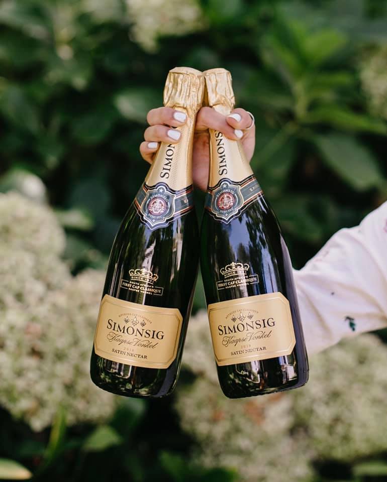 SimonsigWines's tweet photo. #ICYMI: Sweet Satin Nectar deal now on! Only R630 per case. Free delivery on 2 cases or more. Stock up and save!

Shop now: https://t.co/1GJwyqdJUf

#SaveSAWine #FlashSale #SparkleWithSimonsig https://t.co/N5Sx43JKvY