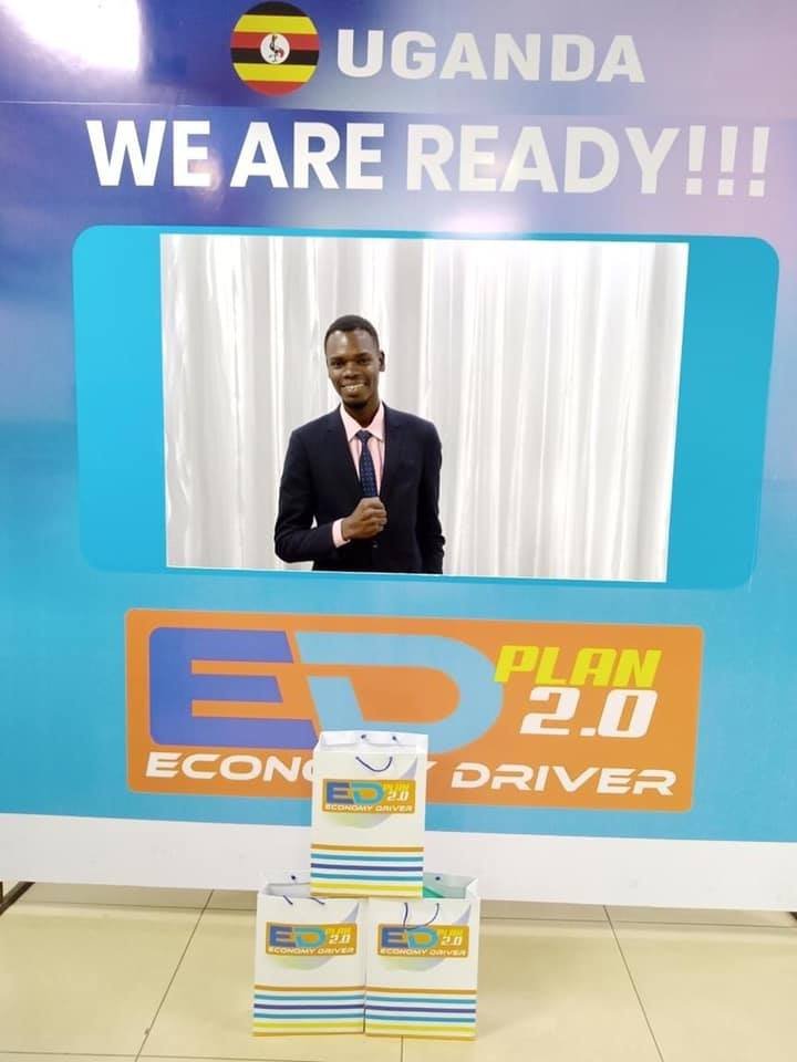 MentorSharmain3's tweet photo. Your life will change only when you become committed to your own dreams than your comfort zone.
#EdPlan
#BreakingBarriers
#EmpoweredConsumerism https://t.co/bWKzpD5F8z